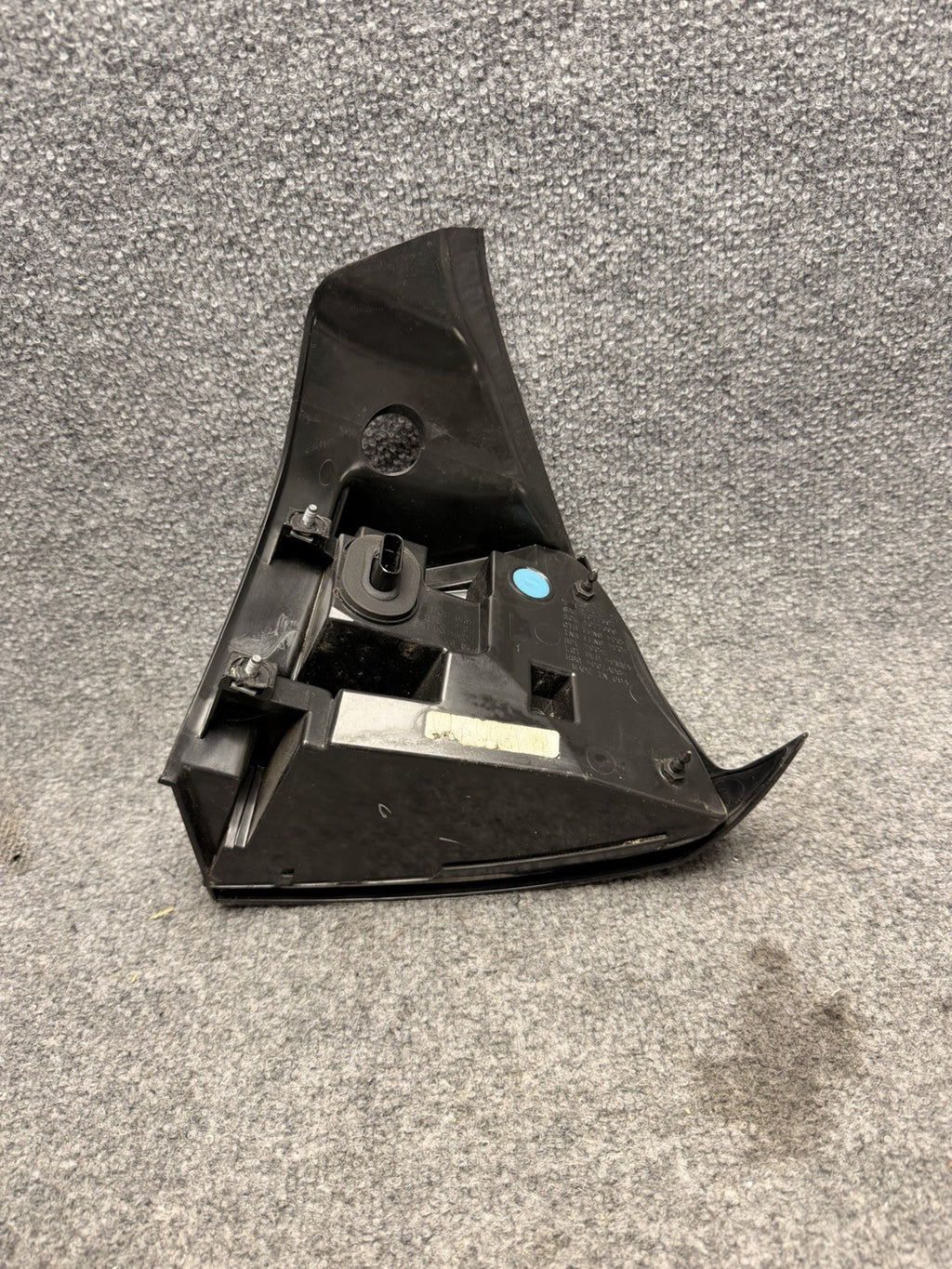 2020-2024 Tesla Model Y Right Passenger Side Taillight Quarter Mounted 3 Pin OEM