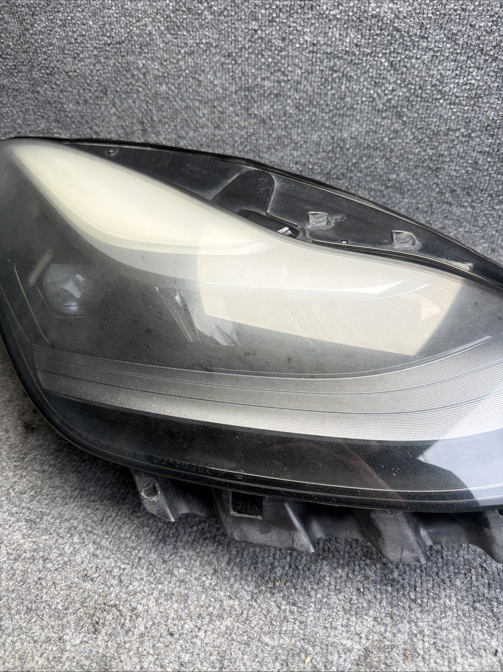 2021 - 2023 TESLA MODEL 3- FRONT RIGHT HEADLIGHT LED LIGHT LAMP OEM 1514953-00-D