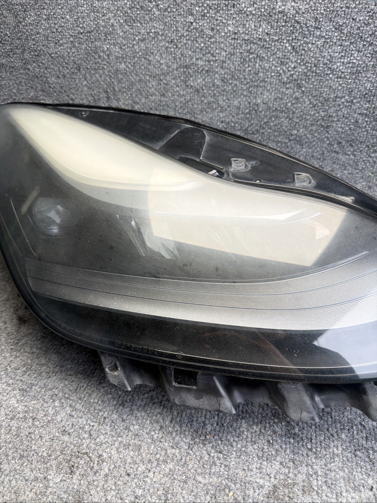 2021 - 2023 TESLA MODEL 3- FRONT RIGHT HEADLIGHT LED LIGHT LAMP OEM 1514953-00-D