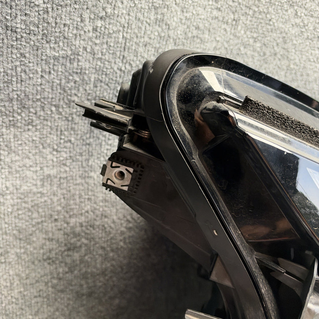 2025-2026 Tesla Model Y Juniper OEM RH Headlight 1918348-00-E