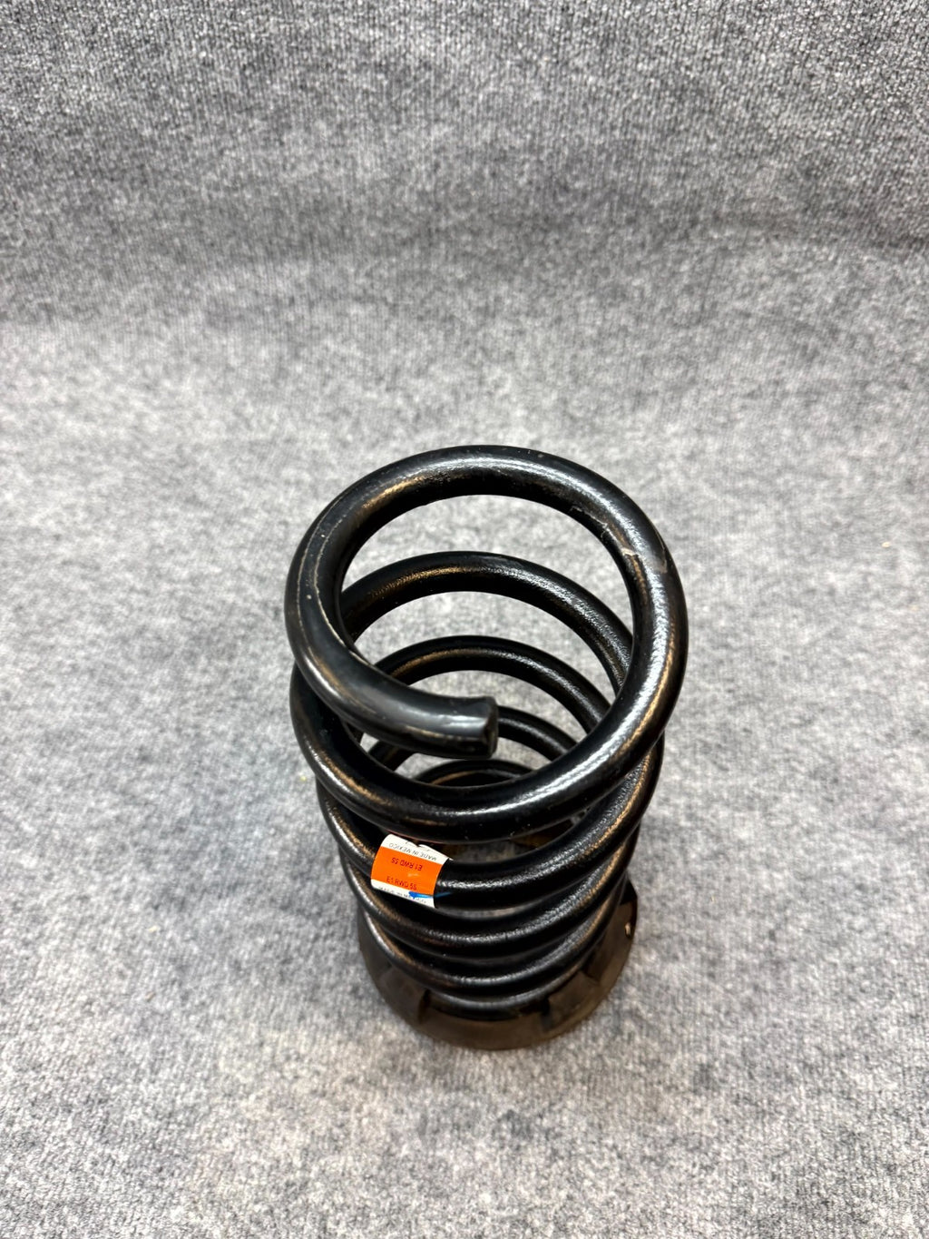 2020-2023 TESLA MODEL Y REAR RIGHT/LEFT SUSPENSION COIL SPRING OEM, 1188476-00-B
