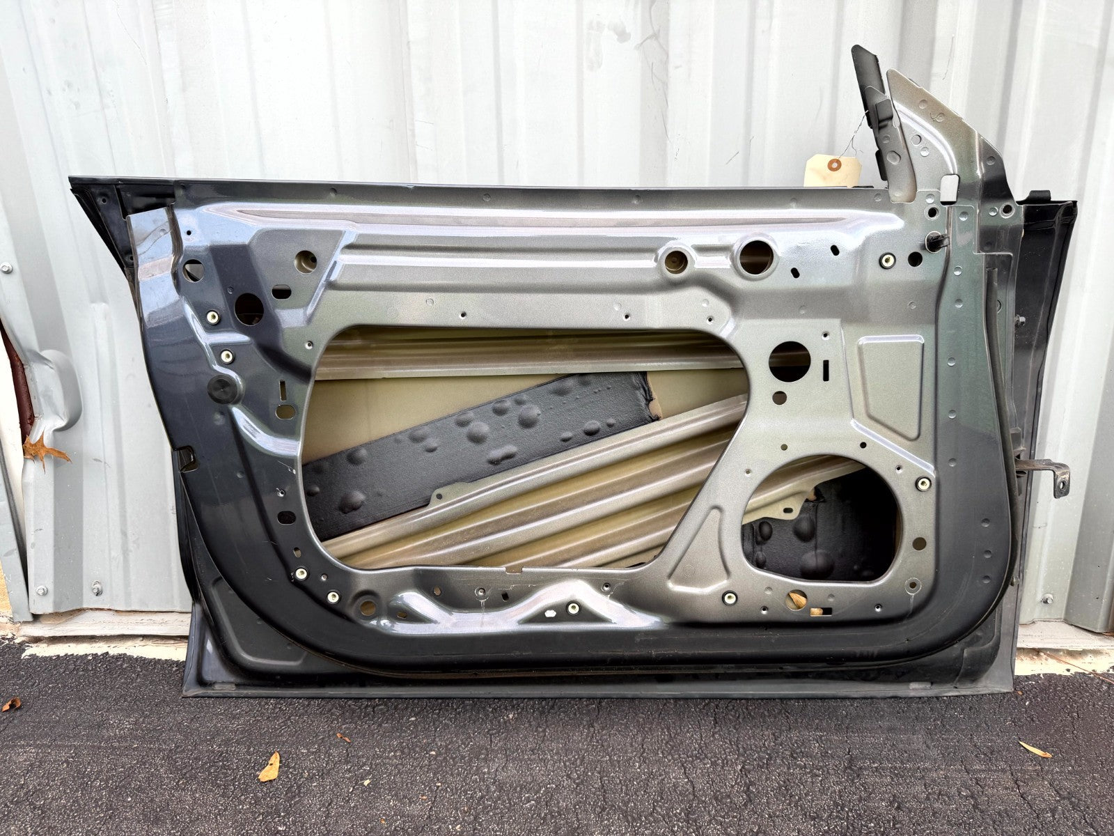♦️2017 - 2023 TESLA MODEL 3 FRONT LEFT SIDE DOOR SHELL PANEL OEM, 1081421-E0-C