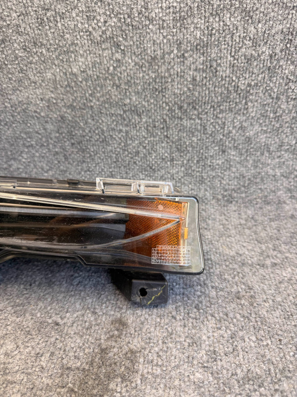 2017- 2023 Tesla Model 3 Right Passenger 3 Pin Fog Light Lamp 1077392-00-F