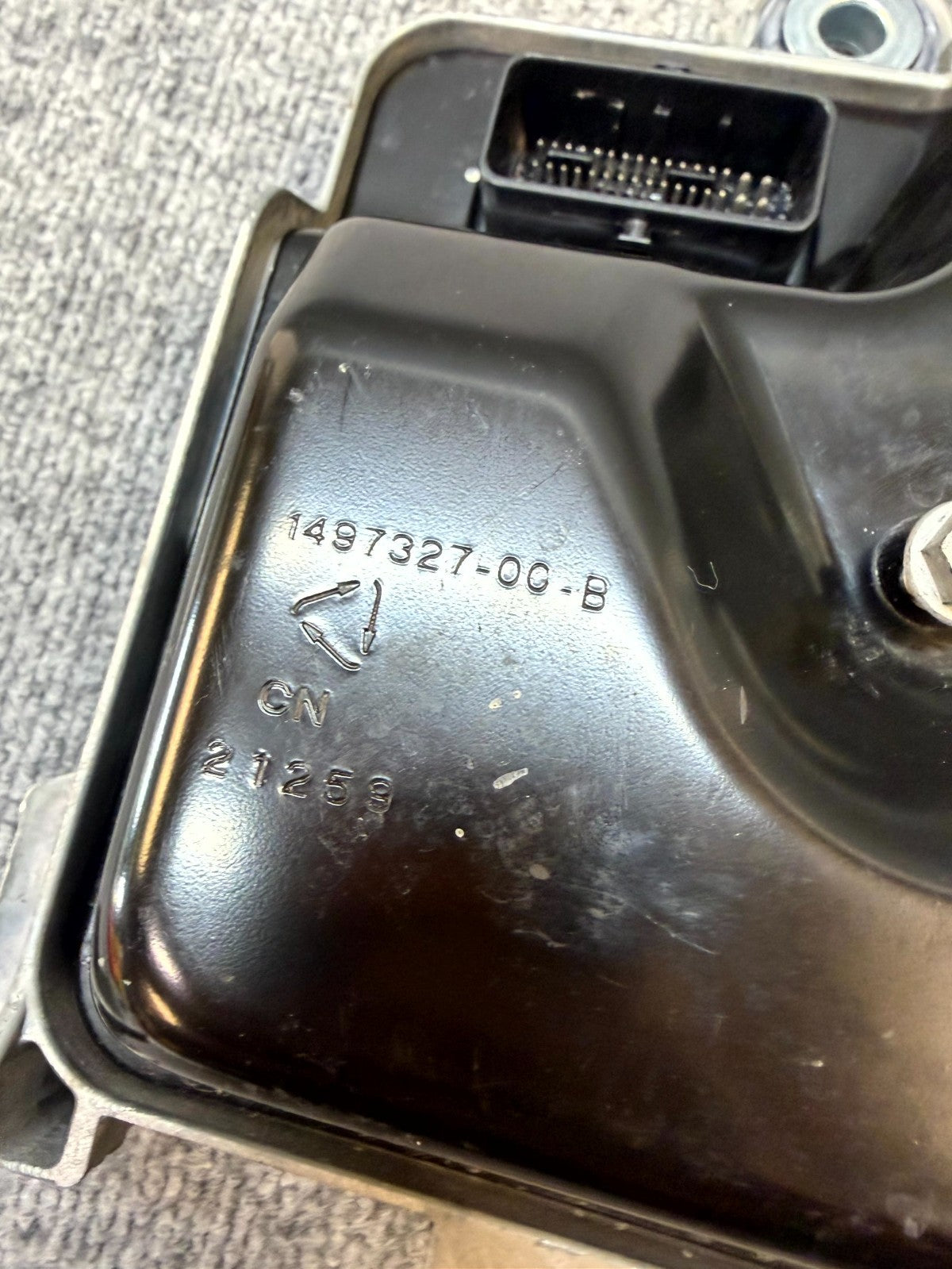 2020 - 2024 TESLA MODEL Y FRONT BODY CONTROL MODULE UNIT OEM, 1497327-00-B