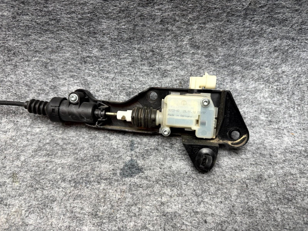 ♦️17-23 TESLA MODEL 3 HOOD LATCH LOCK ACTUATOR MECHANISM OEM, 1033011-00-G