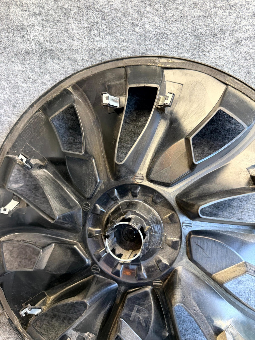 ♦️2017 - 2023 TESLA MODEL 3 WHEEL RIM CENTER CAP COVER OEM, 1044235 00 A