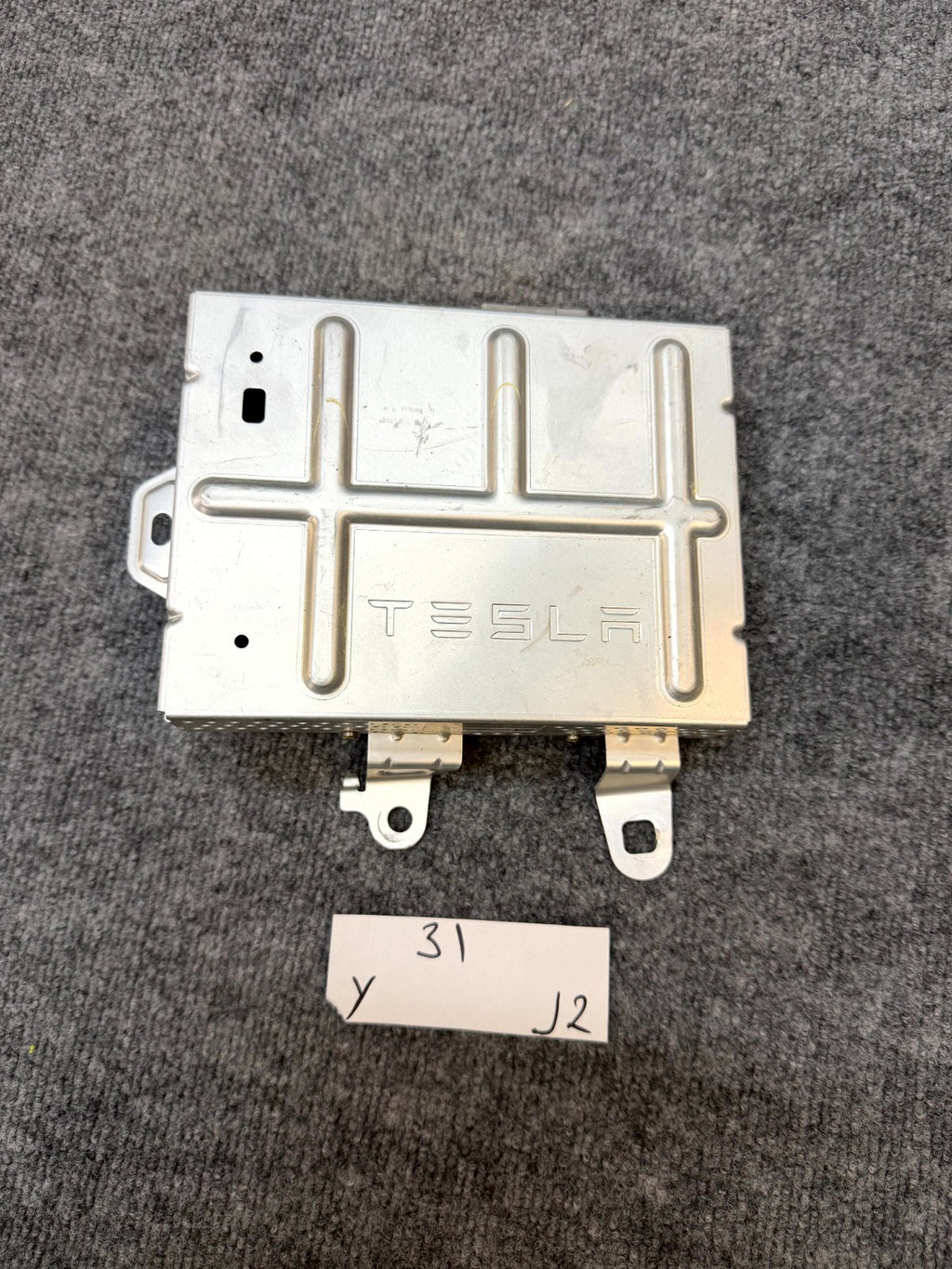 2020-2025 TESLA MODEL Y RADIO AUDIO SOUND SYSTEM AMPLIFIER OEM, 1507152-00-A