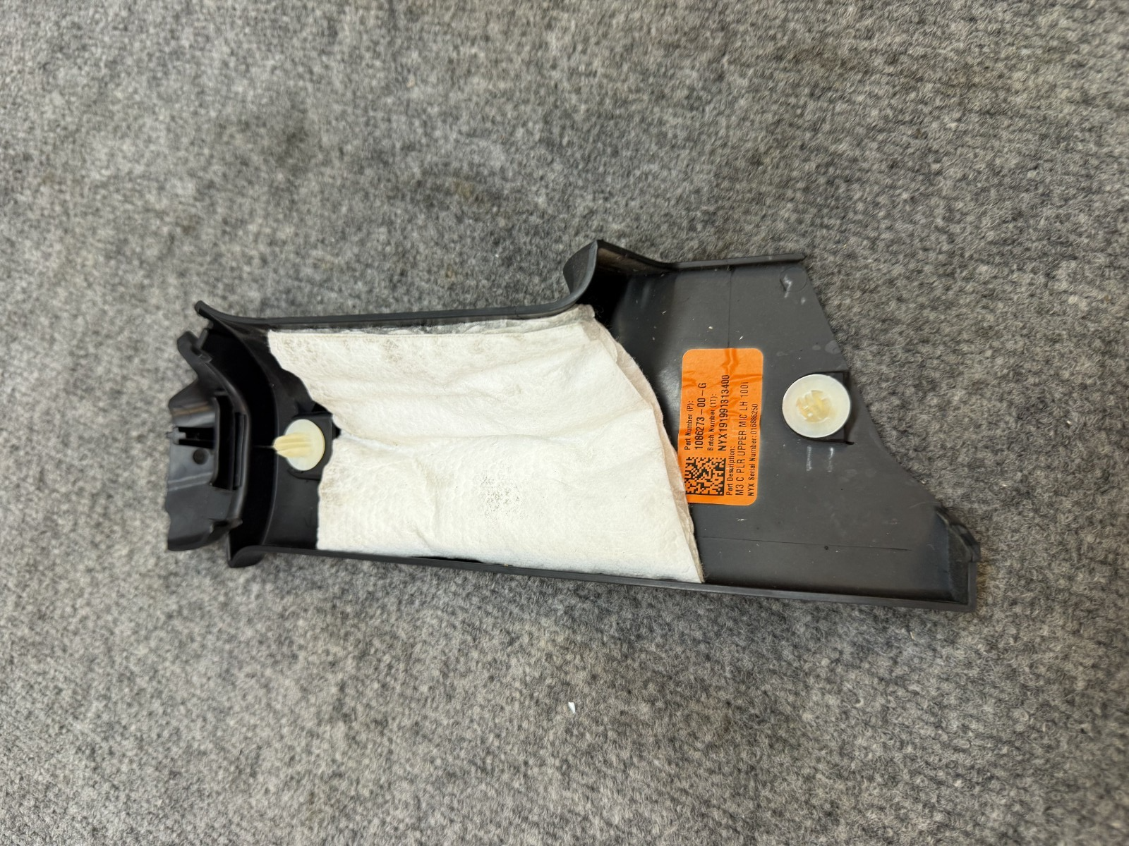 2017-2023 TESLA MODEL 3 REAR LEFT SIDE UPPER C PILLAR COVER TRIM OEM, 108627300G