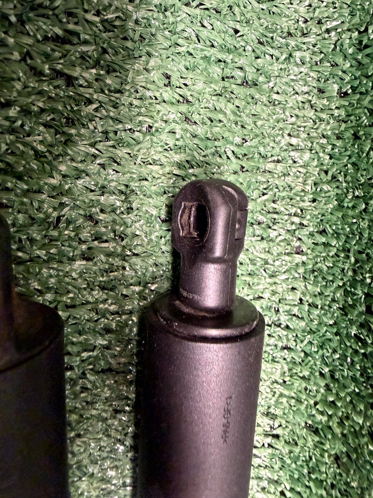 ♦️20-24 TESLA MODEL Y REAR LEFT & RIGHT TRUNK SHOCK STRUT OEM, 1500602-00-A