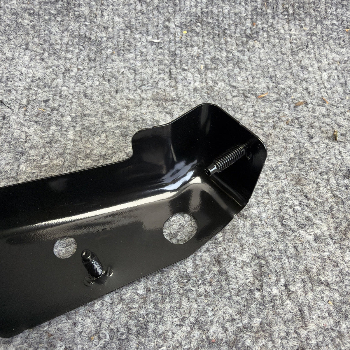 ✅NEW! Tesla Model Y Front Right Fender Bracket 1487440-00-A