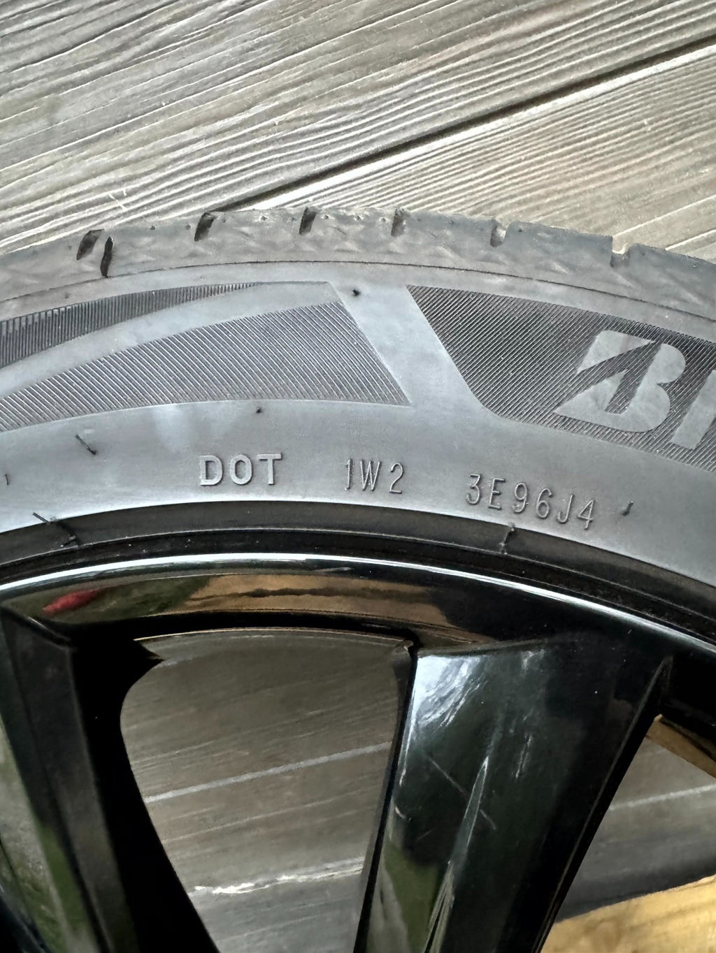 2017 - 2023 TESLA MODEL 3 Y FULL WHEEL WITH RIM SET W/ EMBLEM