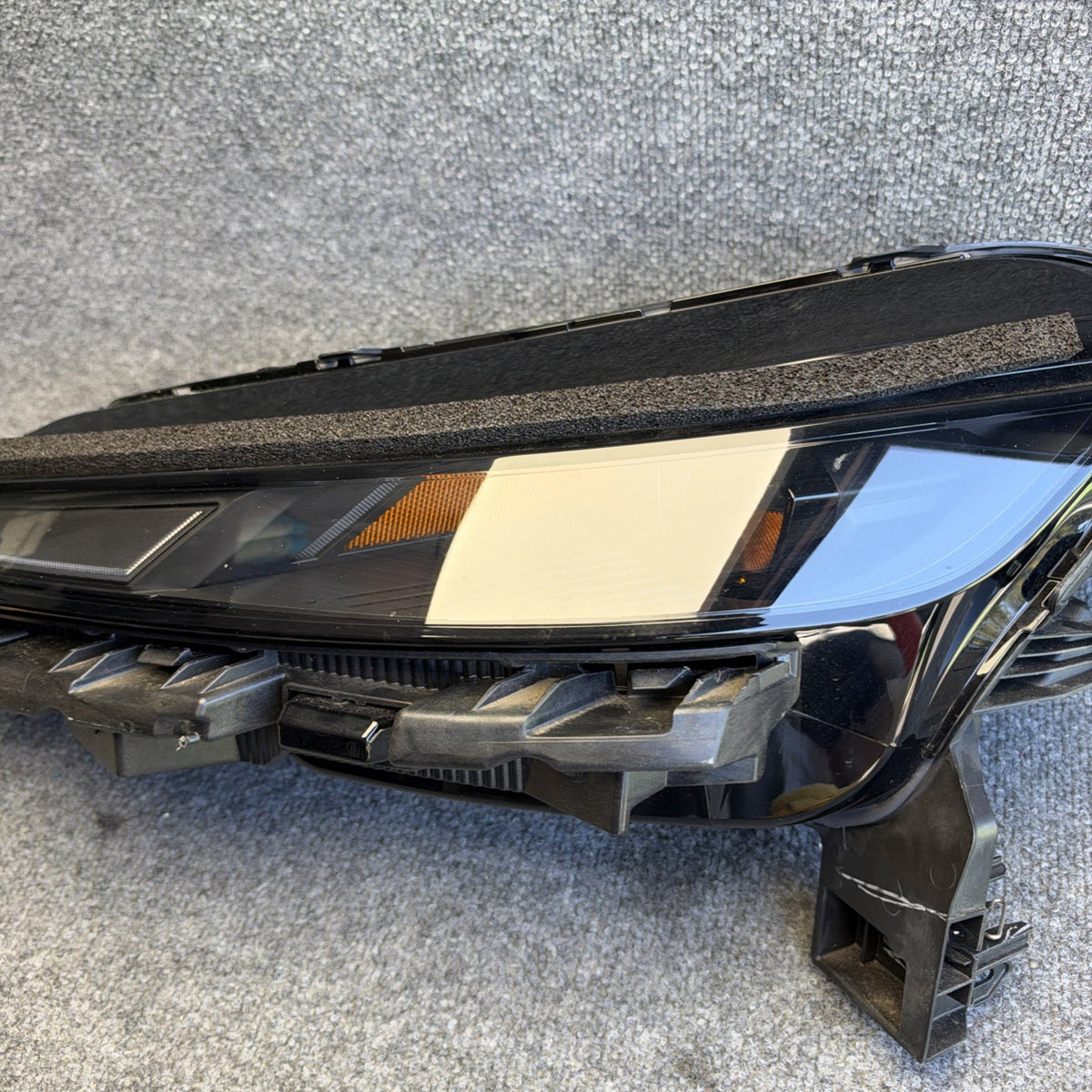 OEM 2026 2027 Tesla Model Y Standard Headlight LED LH Left Side 2074461-00-D