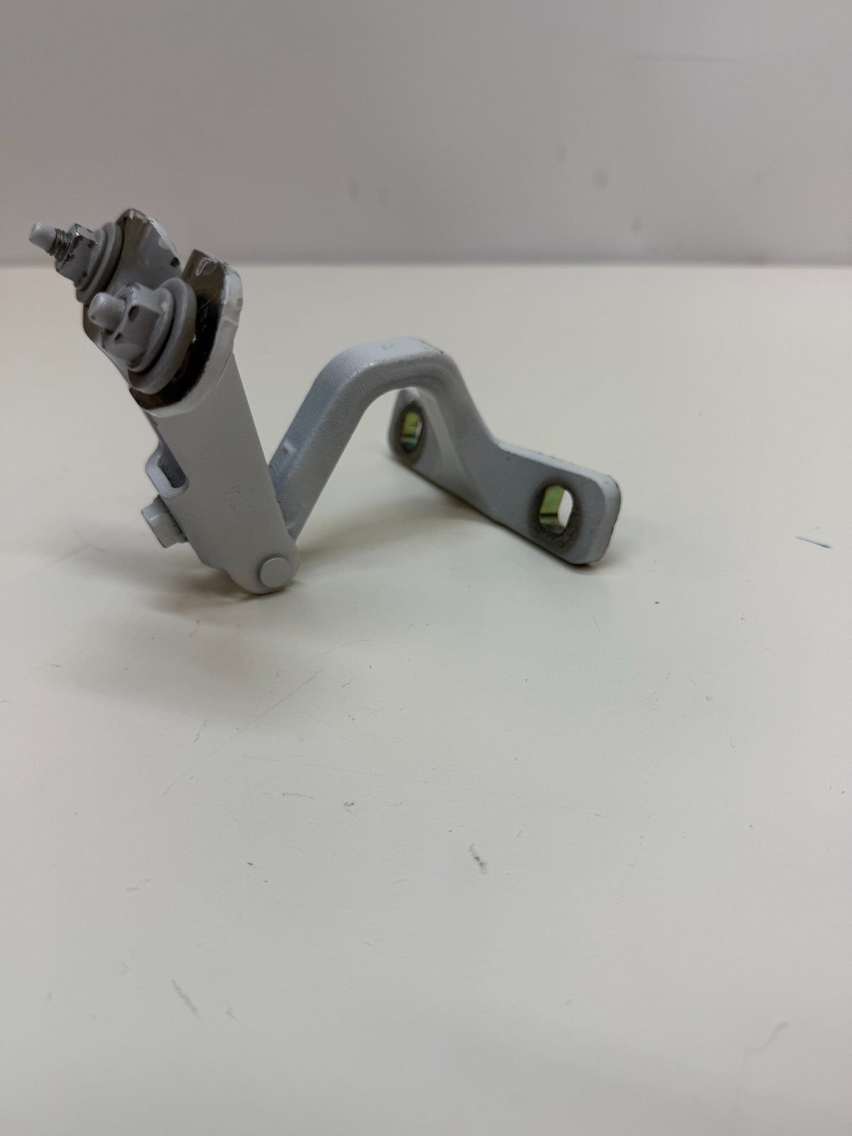 2020-24 Tesla Model Y Front Right Side Hood Hinge Assembly Pivot Bracket