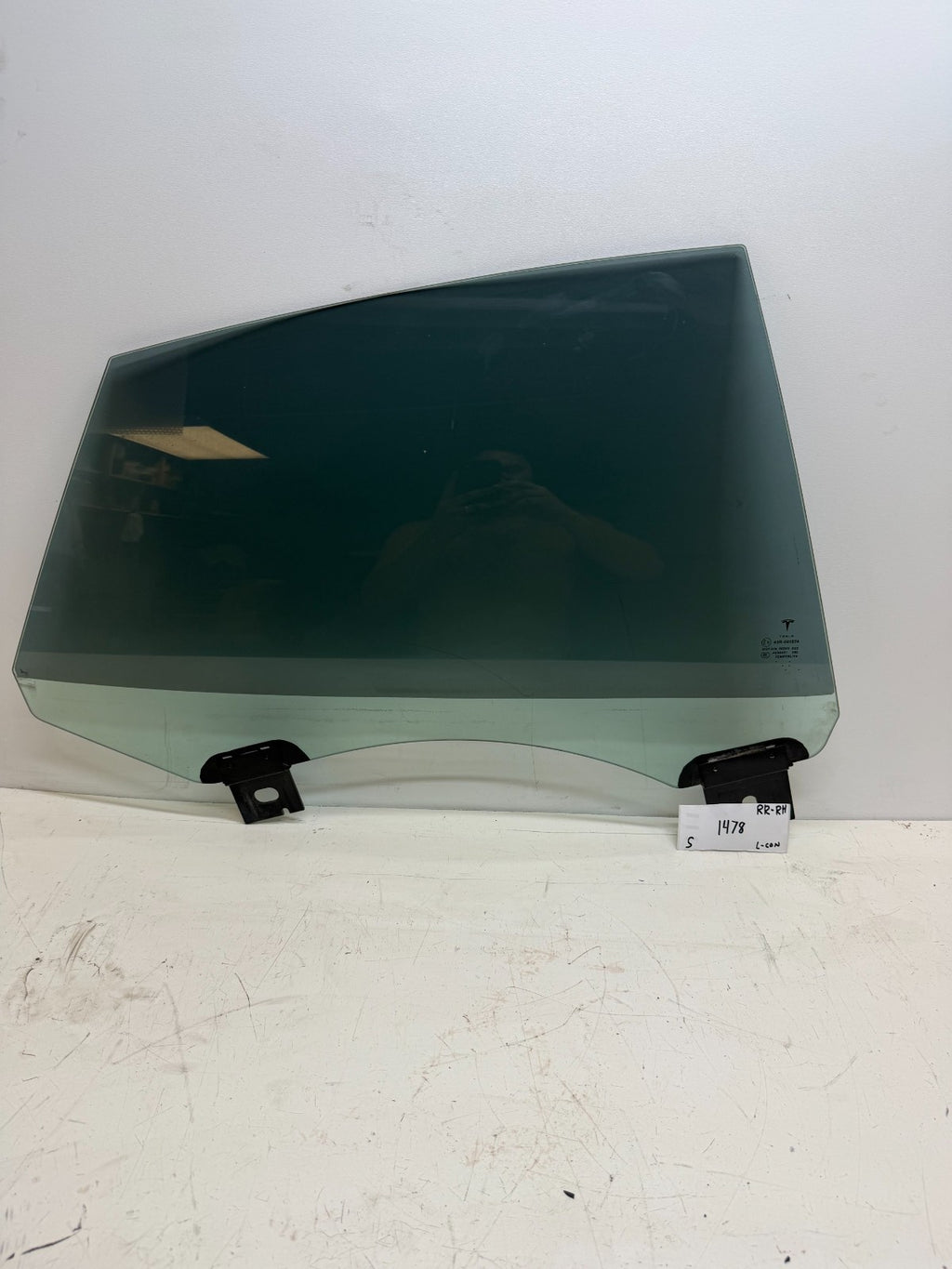 2012-2020 Tesla Model S Rear Passenger Side Door Window Glass 43R-001074