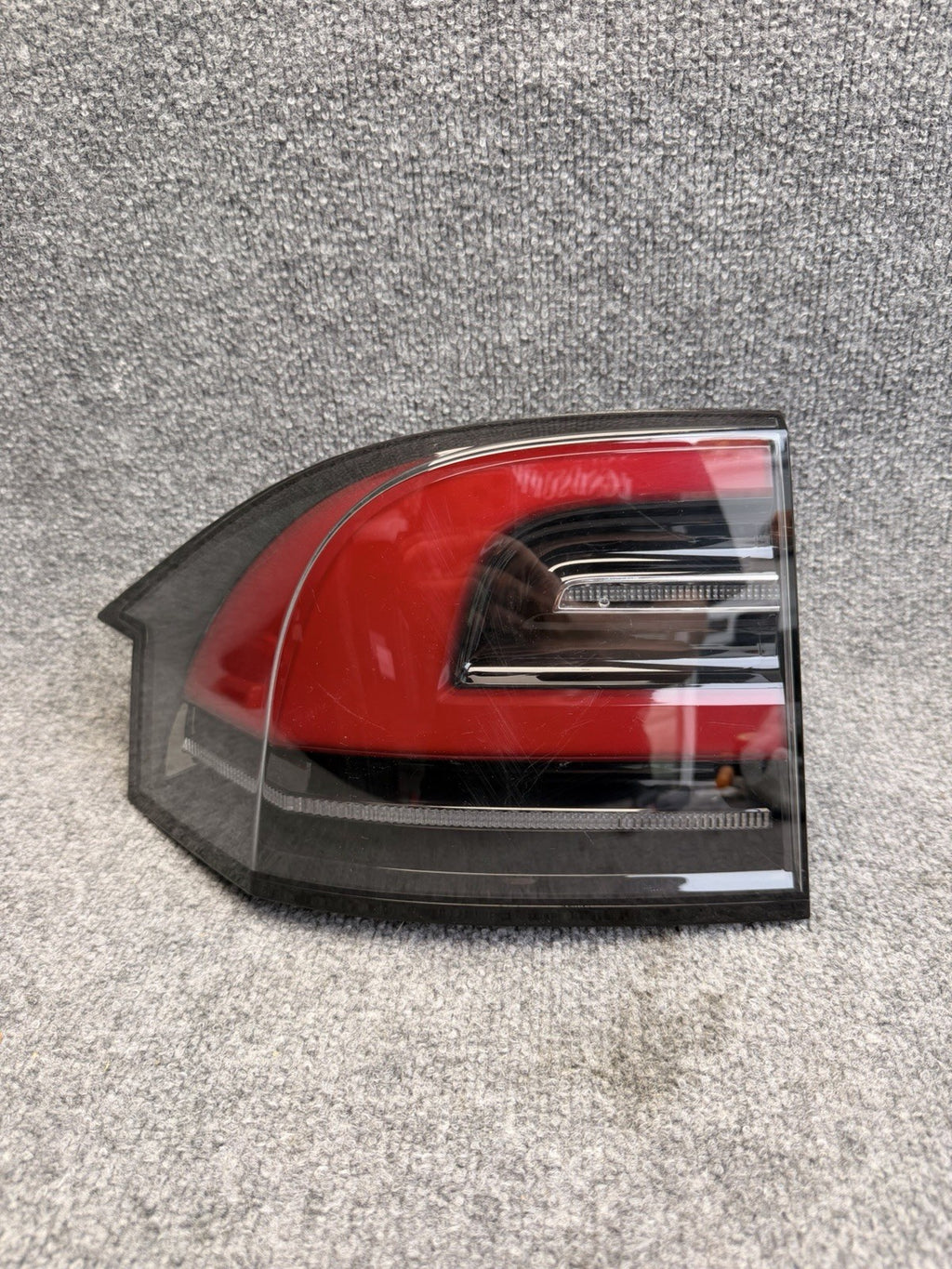 2016-2020 OEM Tesla Model X Rear Left Driver Side Outer Tail Light Lamp