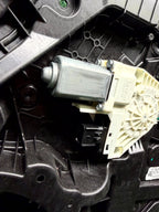 ♦️2020 - 2024 TESLA MODEL Y FRONT RIGHT WINDOW REGULATOR MOTOR OEM, 1495509-98-B
