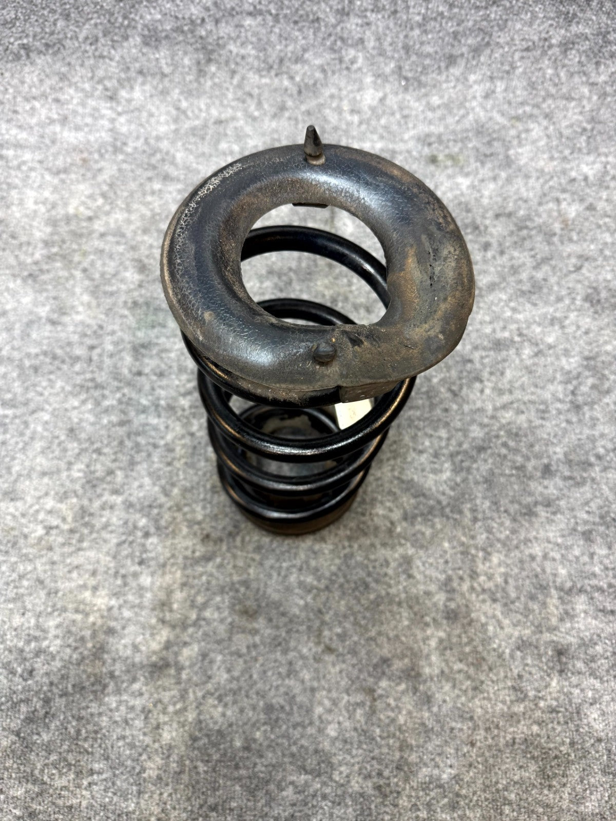 2017 - 2023 TESLA MODEL 3 REAR LEFT OR RIGHT SIDE COIL SPRING OEM, 1044472-00-G