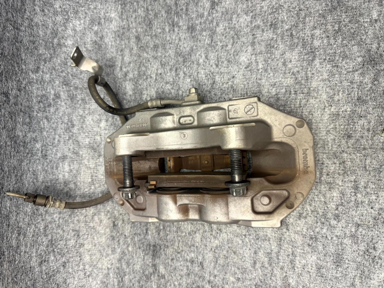 ♦️2017-2023 TESLA MODEL 3 FRONT RIGHT SIDE BRAKE CALLIPER OEM, 1044622-00-D