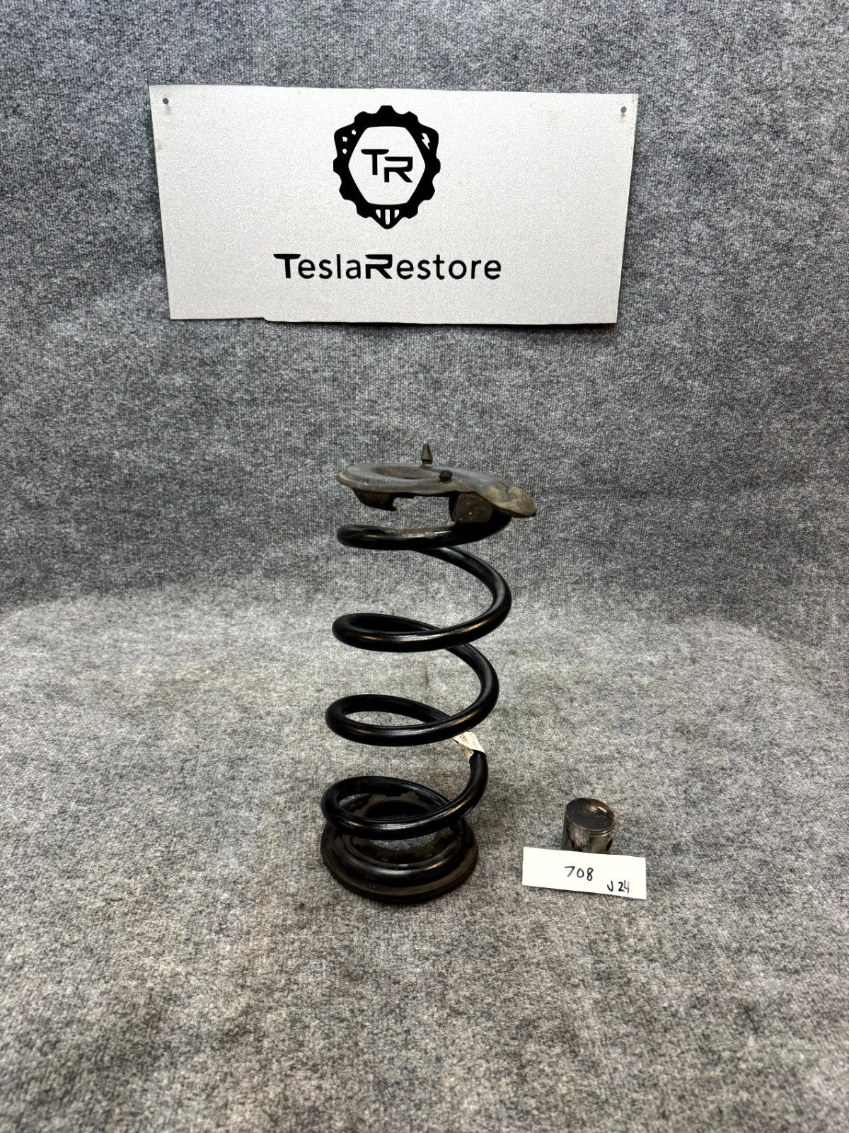 2017 - 2023 TESLA MODEL 3 REAR LEFT OR RIGHT SIDE COIL SPRING OEM, 1044472-00-G