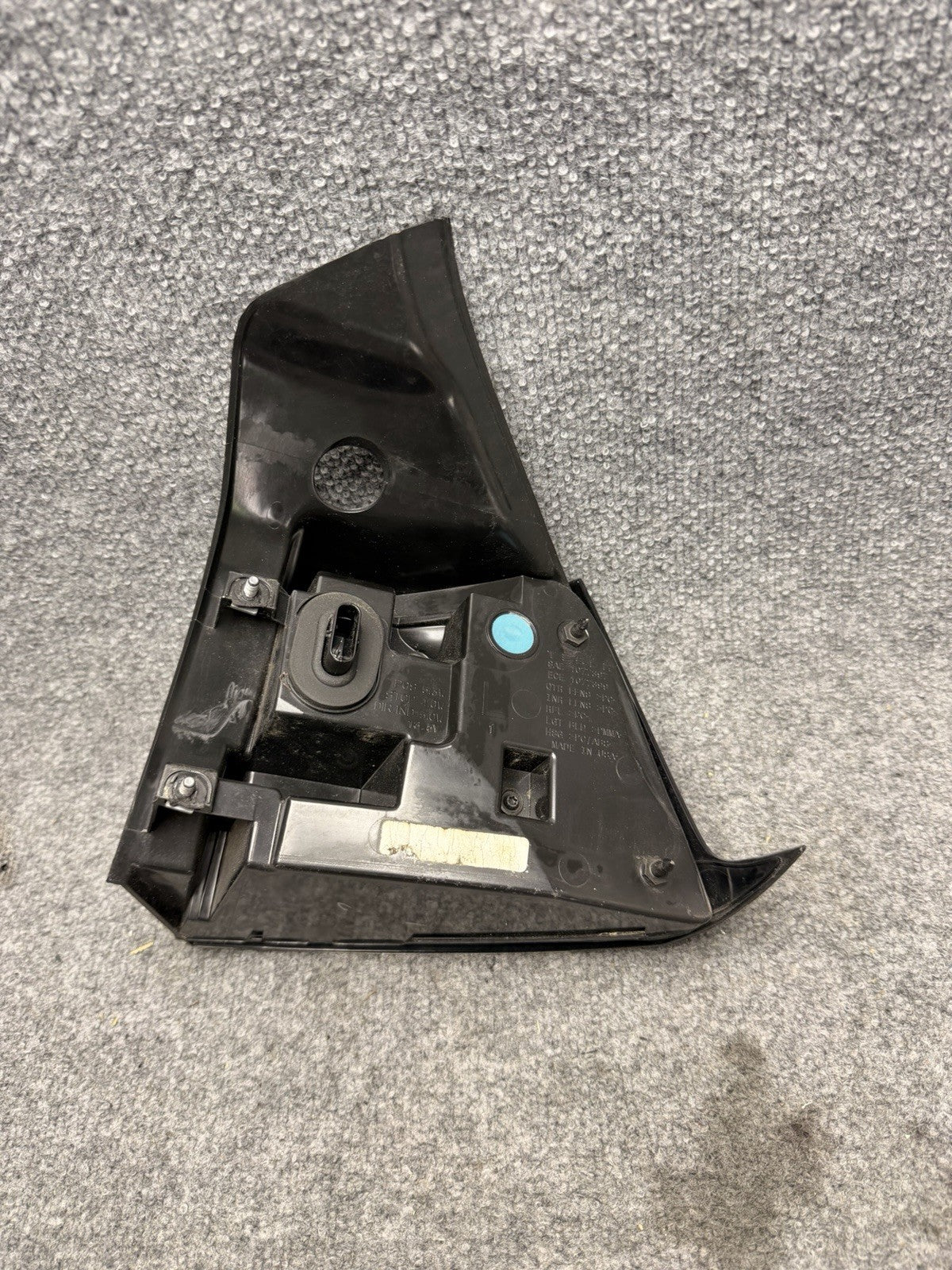 2020-2024 Tesla Model Y Right Passenger Side Taillight Quarter Mounted 3 Pin OEM