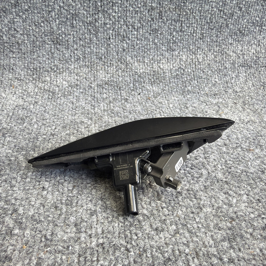 2023 - 2024 TESLA MODEL Y FRONT LEFT FENDER CAMERA TURN SIGNAL LIGHT LAMP OEM