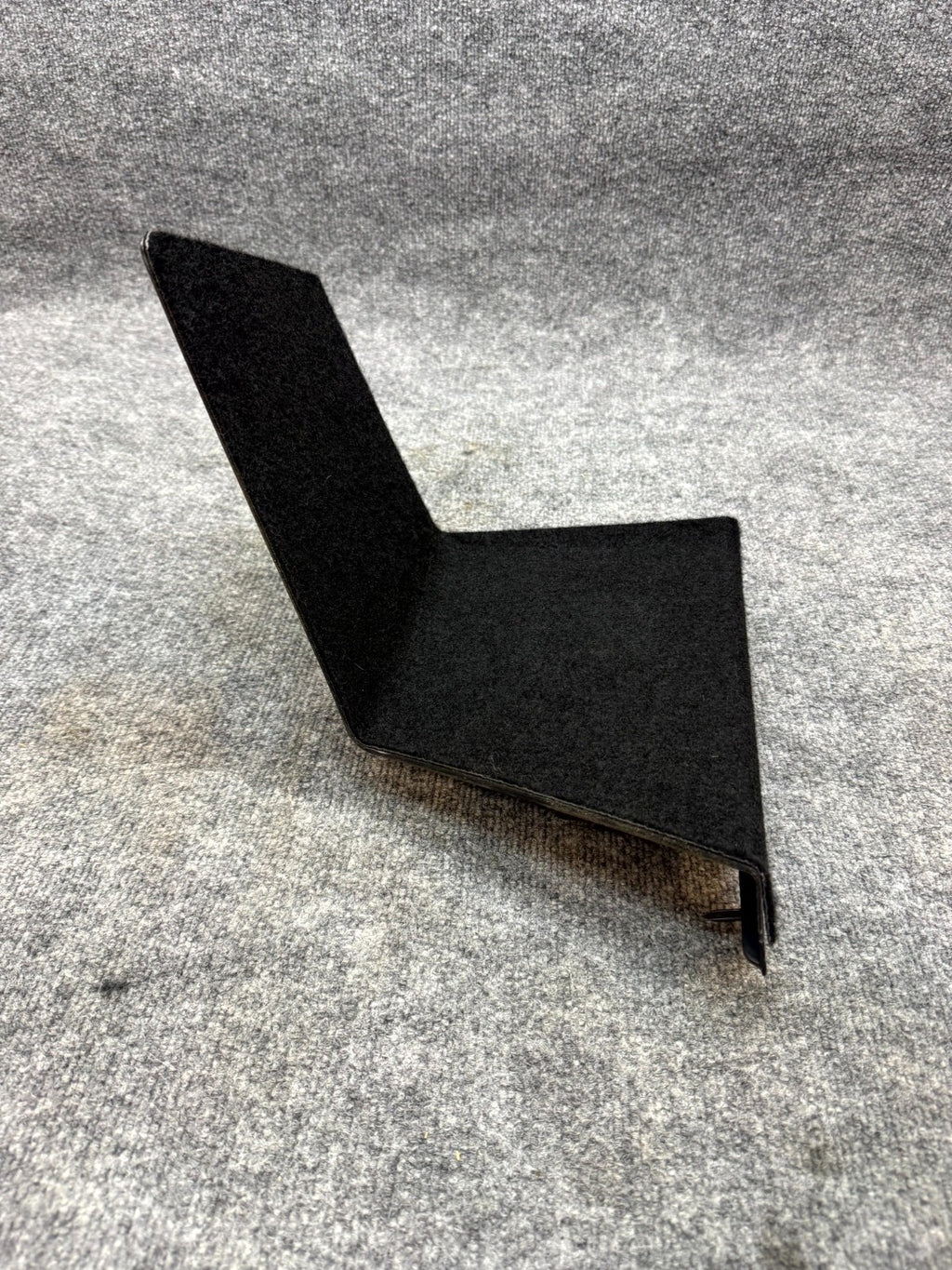 2020-2024 TESLA MODEL Y REAR RIGHT TRUNK POCKET BRACKET TRIM COVER OEM,149295600