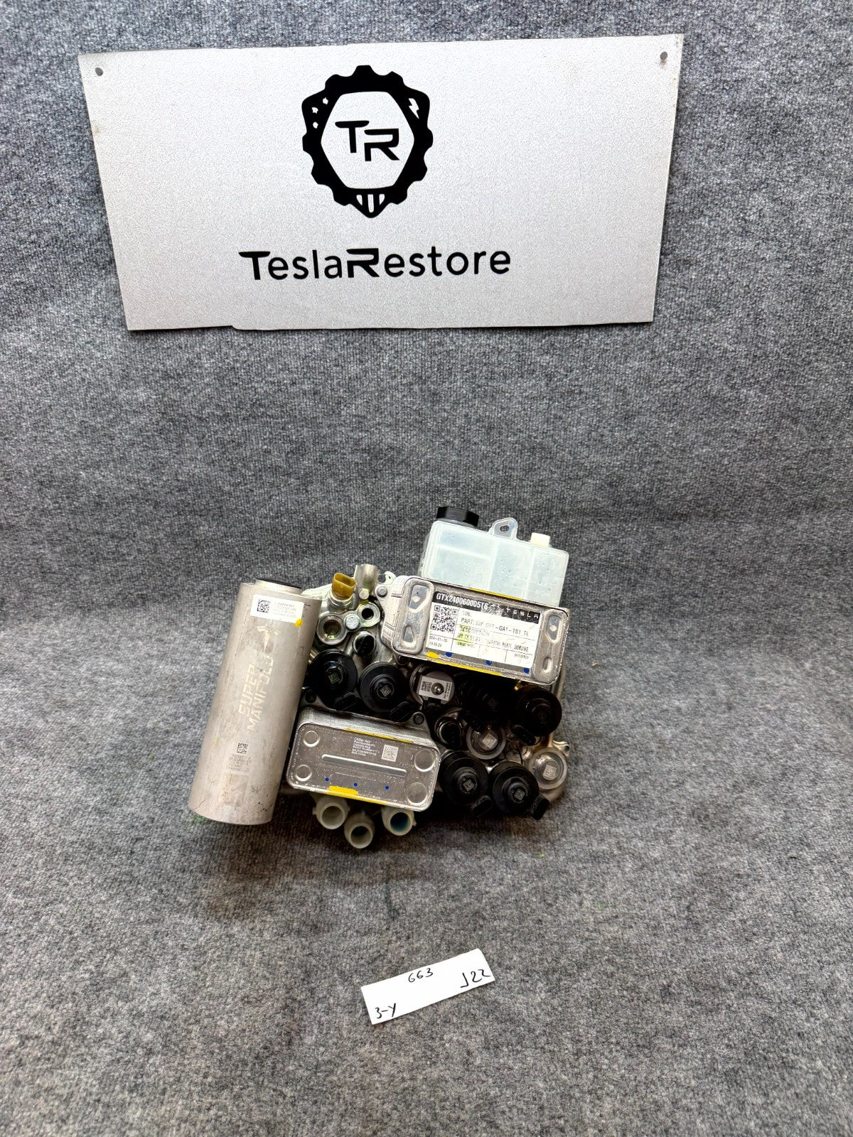 2017-2024 TESLA MODEL 3/Y SUPERMANIFOLD COOLANT PUMP RESERVOIR OEM, 1523003-00-B