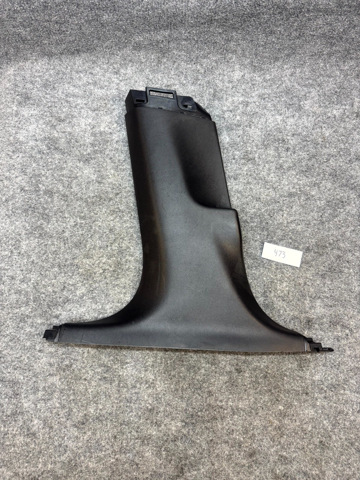 2017 - 2023 TESLA MODEL 3 LEFT SIDE LOWER B PILLAR TRIM COVER OEM, 1086296-00