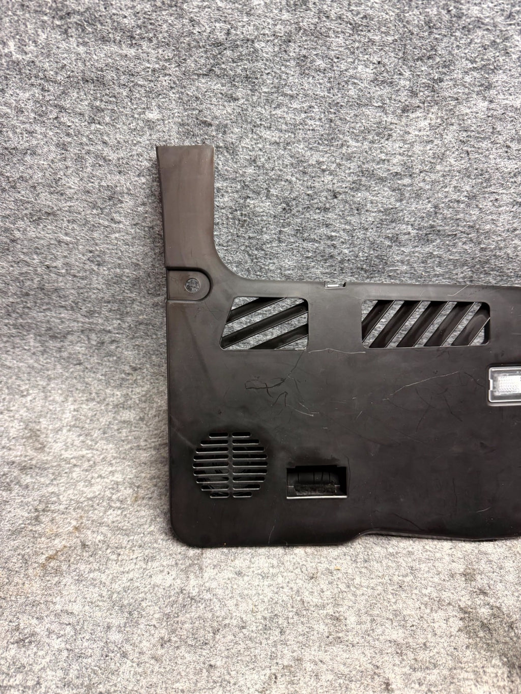 ♦️17-23 TESLA MODEL 3 FRONT RIGHT SIDE UNDER DASH COVER TRIM OEM, 110055300-F