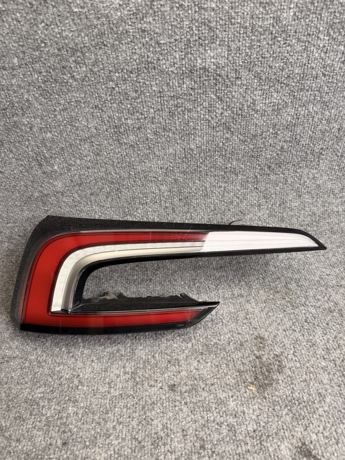 2024-2025 Tesla Model 3 Highland OEM LH TAIL LAMP ASSEMBLY 1691498-00-F OEM