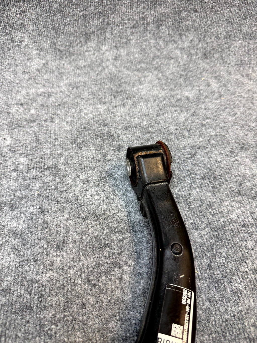 2020 - 2024 TESLA MODEL Y FRONT RIGHT UPPER CONTROL ARM OEM, 1044326-00-J