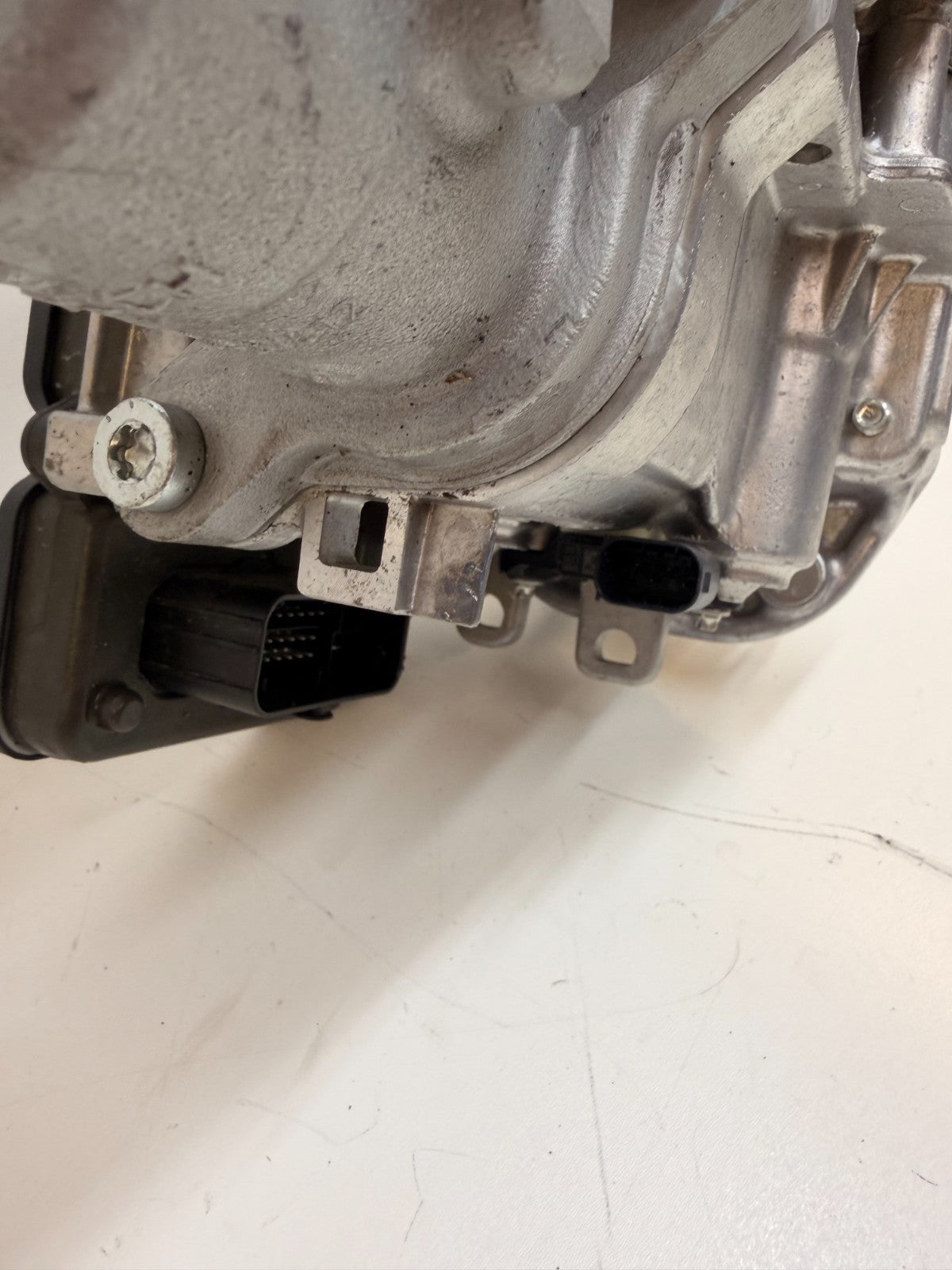 2012-2016 Tesla Model S Electromechanical Brake IBooster Servo 1037123-00-B