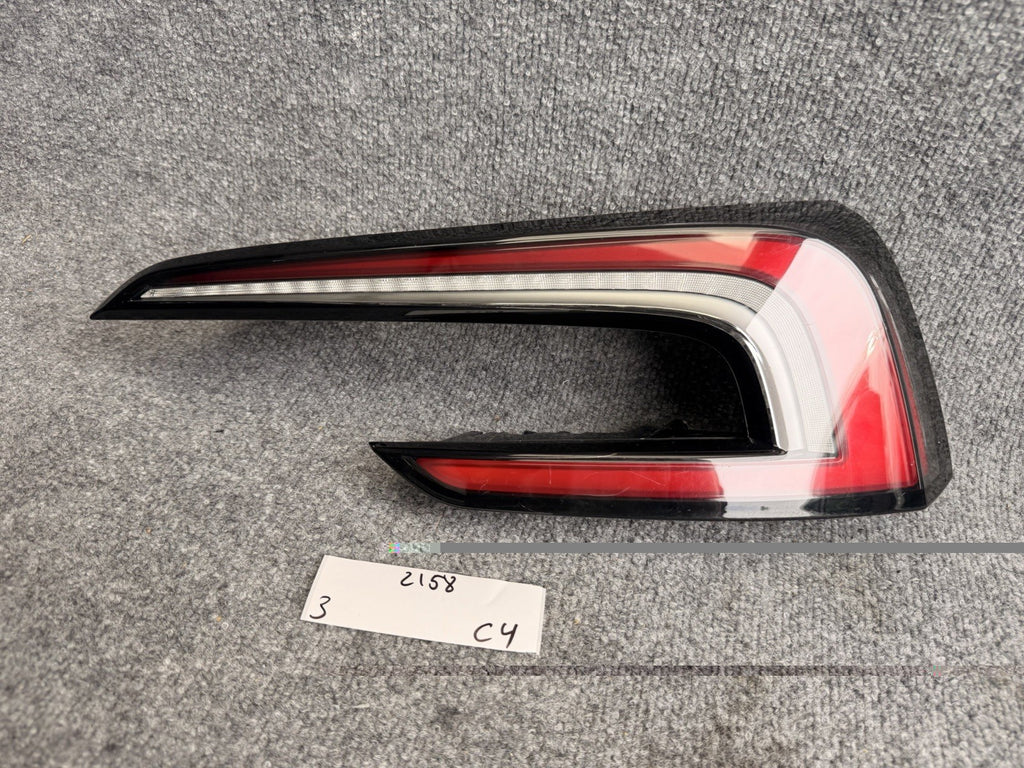 2024-2026 Tesla Model 3 Highland Rear Right Hand Tail Light 1691500-00-F OEM