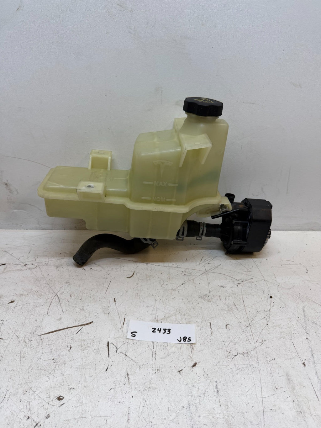 2012-2016 Tesla Model S Coolant Reservoir Expansion Tank OEM 1032227-00-A