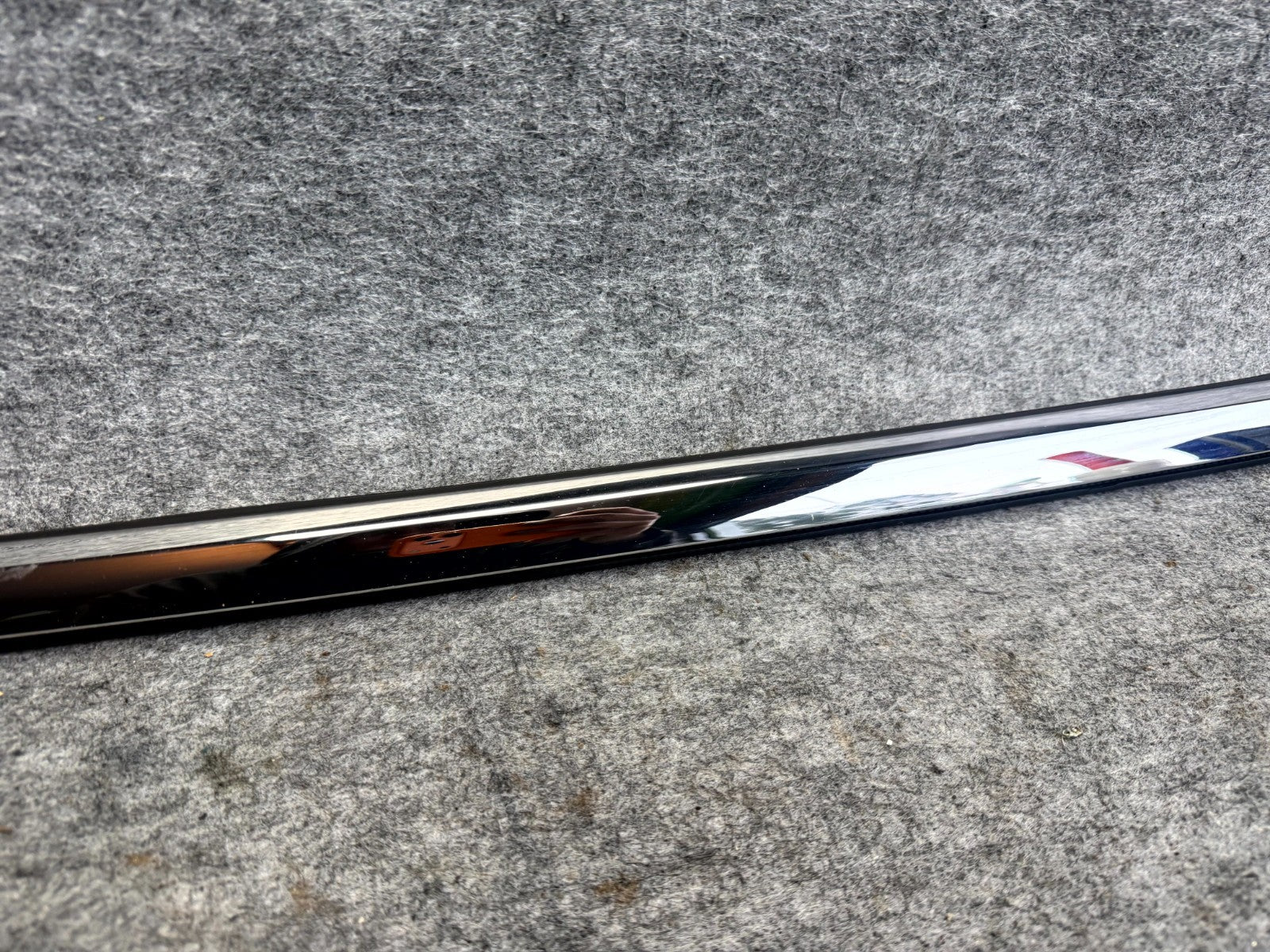 ♦️12-20 TESLA MODEL S REAR RIGHT SIDE DOOR CHROME BELT MOLDING OEM, 1038395-80-A