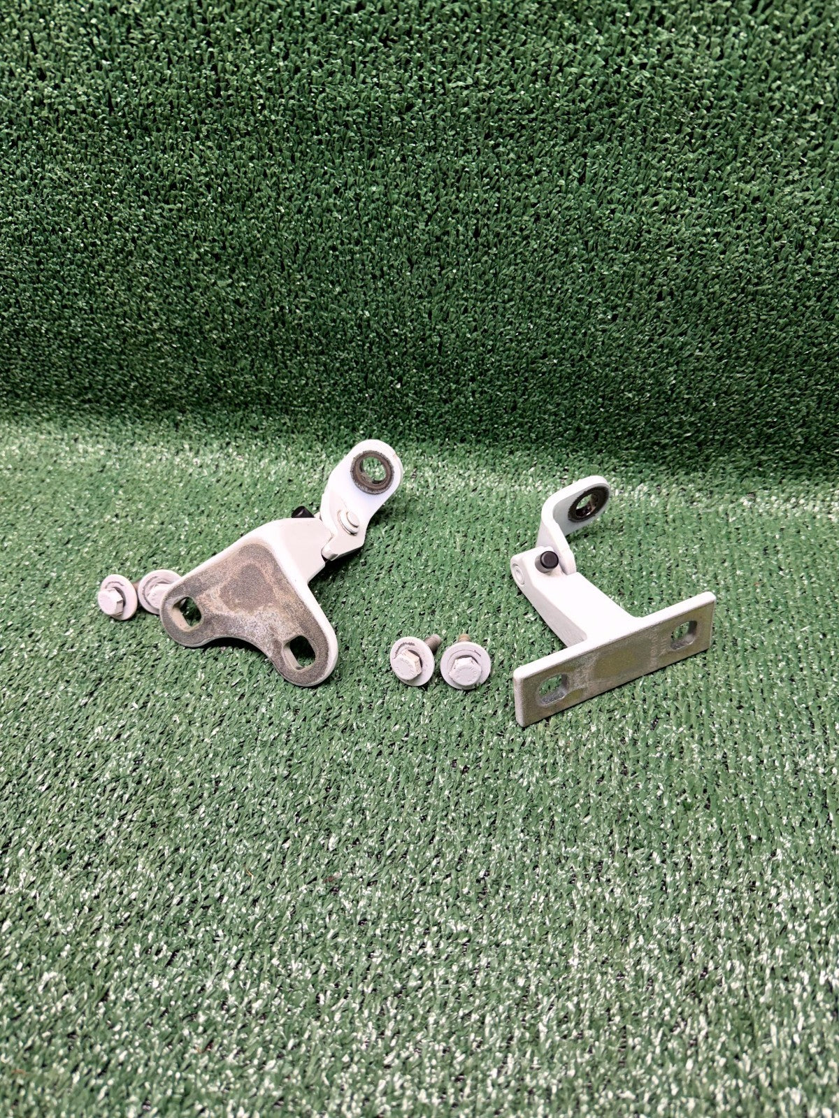 ♦️2020-2024 TESLA MODEL Y REAR LEFT UPPER & LOWER DOOR HINGE OEM, 1497494 00 B