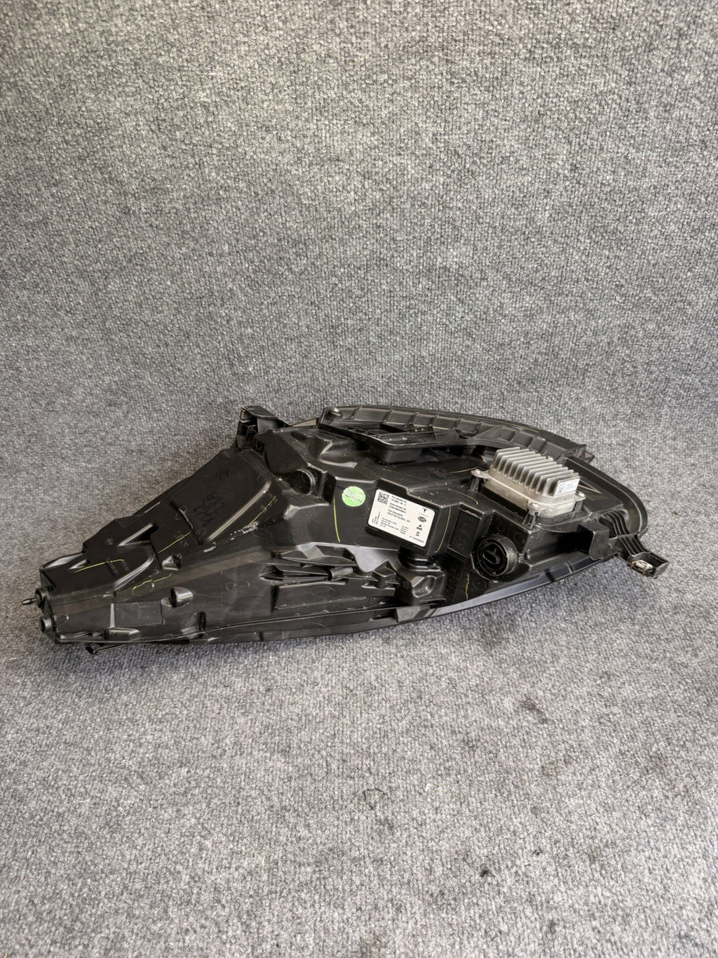 20-24 Tesla Model 3-Y Front Right Headlight Projector Headlamp RH 1514953-00-E