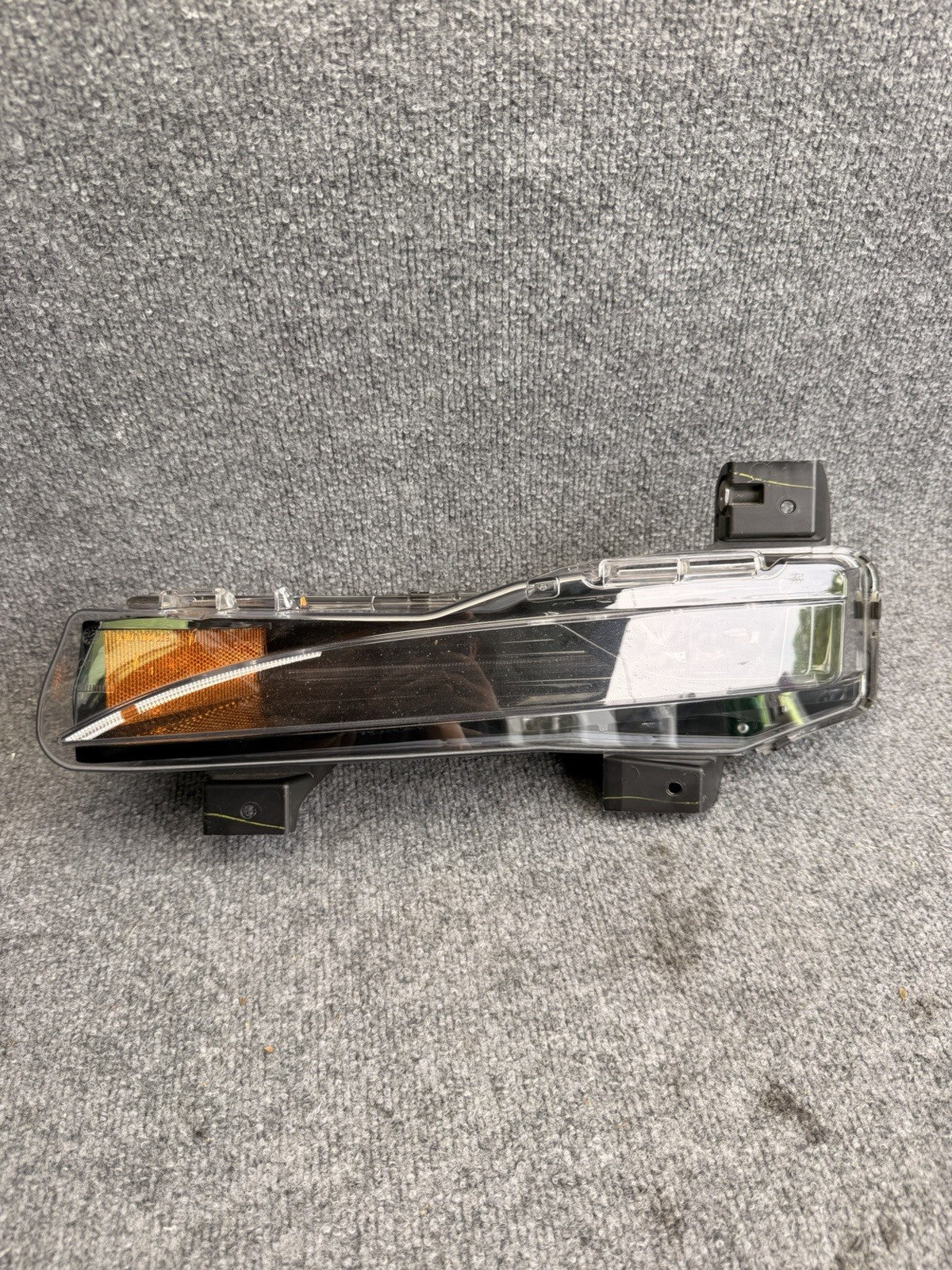 2021-2023 TESLA MODEL S PLAID FOG LIGHT LEFT 3 PIN LED 1563710-00-A OEM