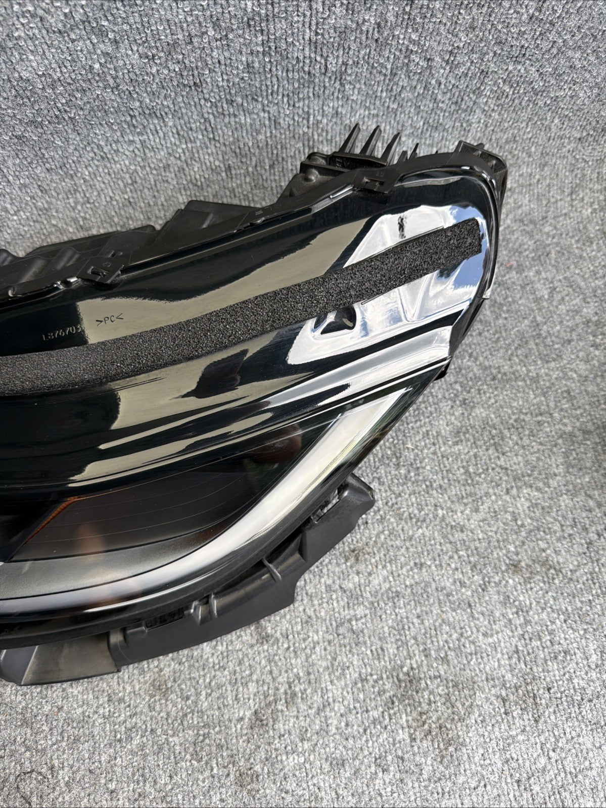 2024-2027 Tesla Model 3 Front left Driver Side LED headlight 1694086-00-G