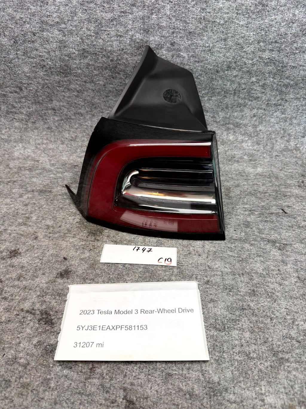 ♦️17-23 TESLA MODEL 3 REAR LEFT SIDE OUTER LED TAIL LIGHT LAMP OEM, 1502086-00-D