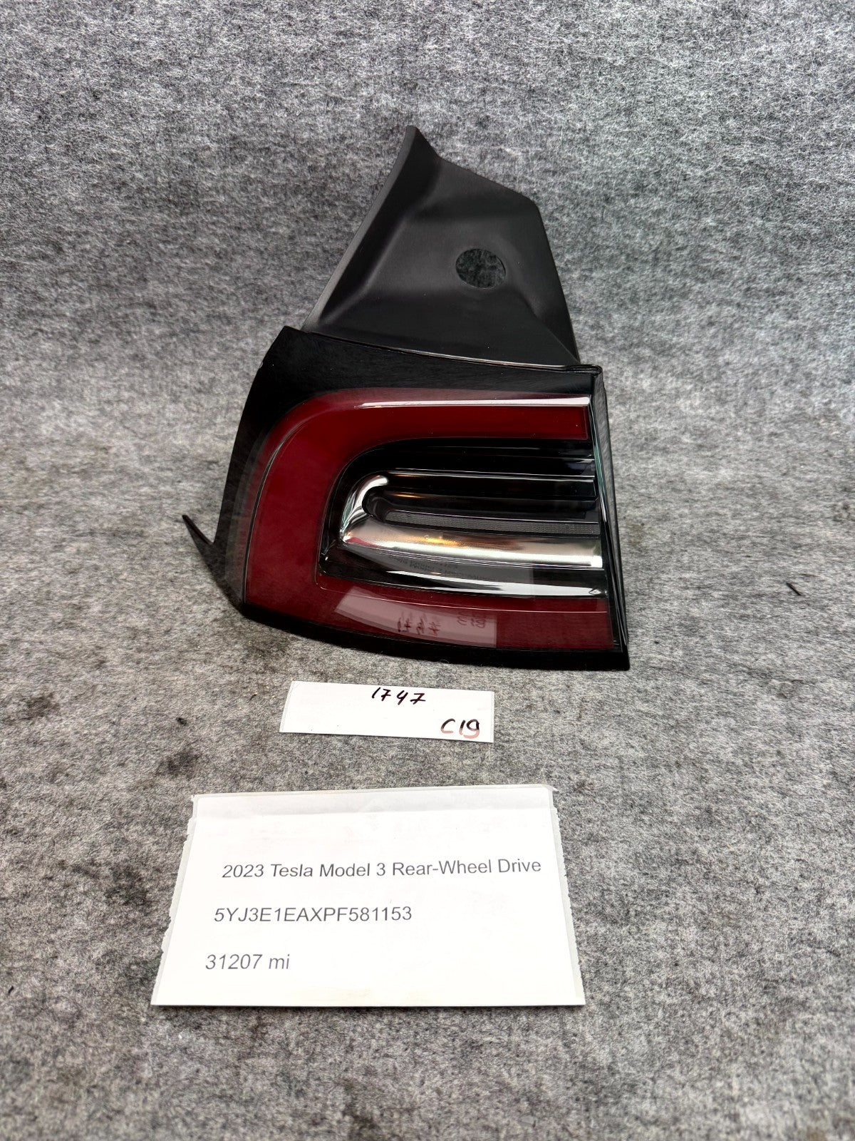♦️17-23 TESLA MODEL 3 REAR LEFT SIDE OUTER LED TAIL LIGHT LAMP OEM, 1502086-00-D