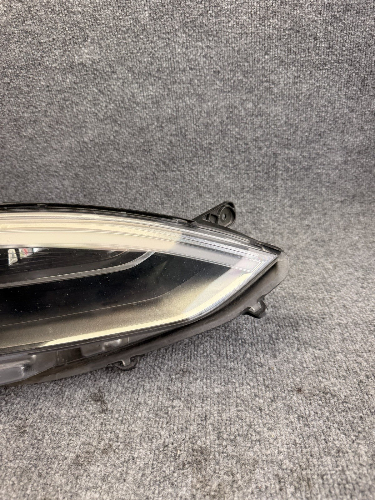 OEM  2016-2020 Tesla Model S Right Passenger Side Headlight 1053571-00-B