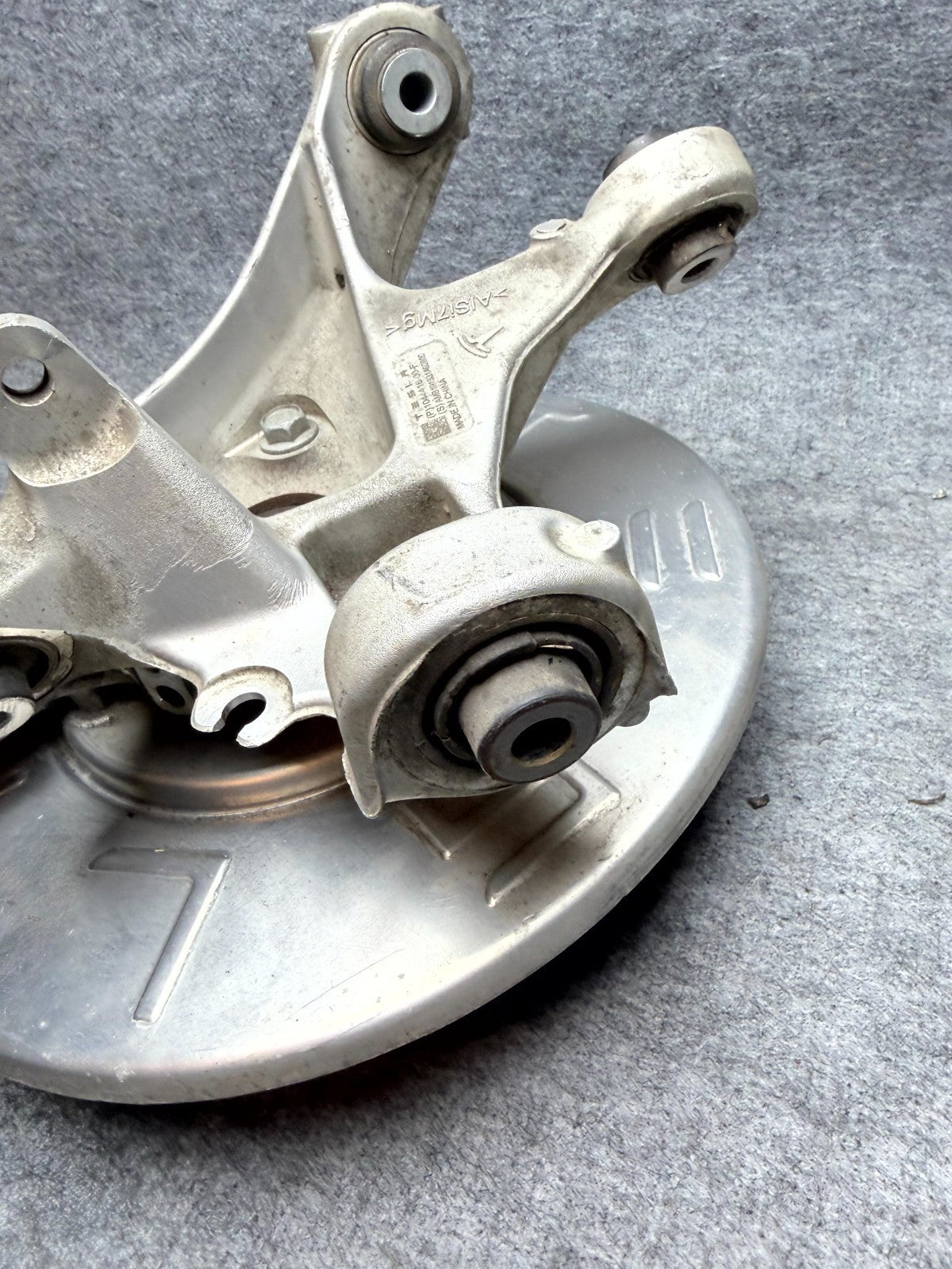 ♦️17-23 TESLA MODEL 3 REAR RIGHT SIDE SPINDLE KNUCKLE WHEEL HUB OEM, 104441600F