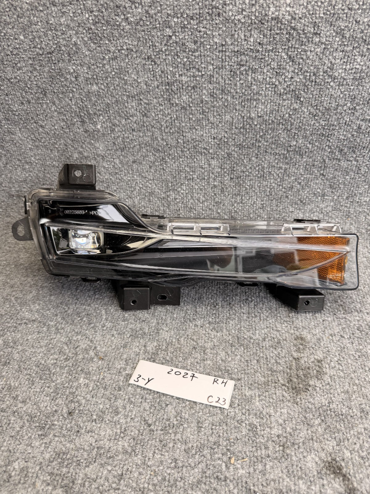 2017 - 2024 TESLA MODEL 3 Y FRONT RIGHT SIDE LED FOG LIGHT OEM, 1507931-00-C