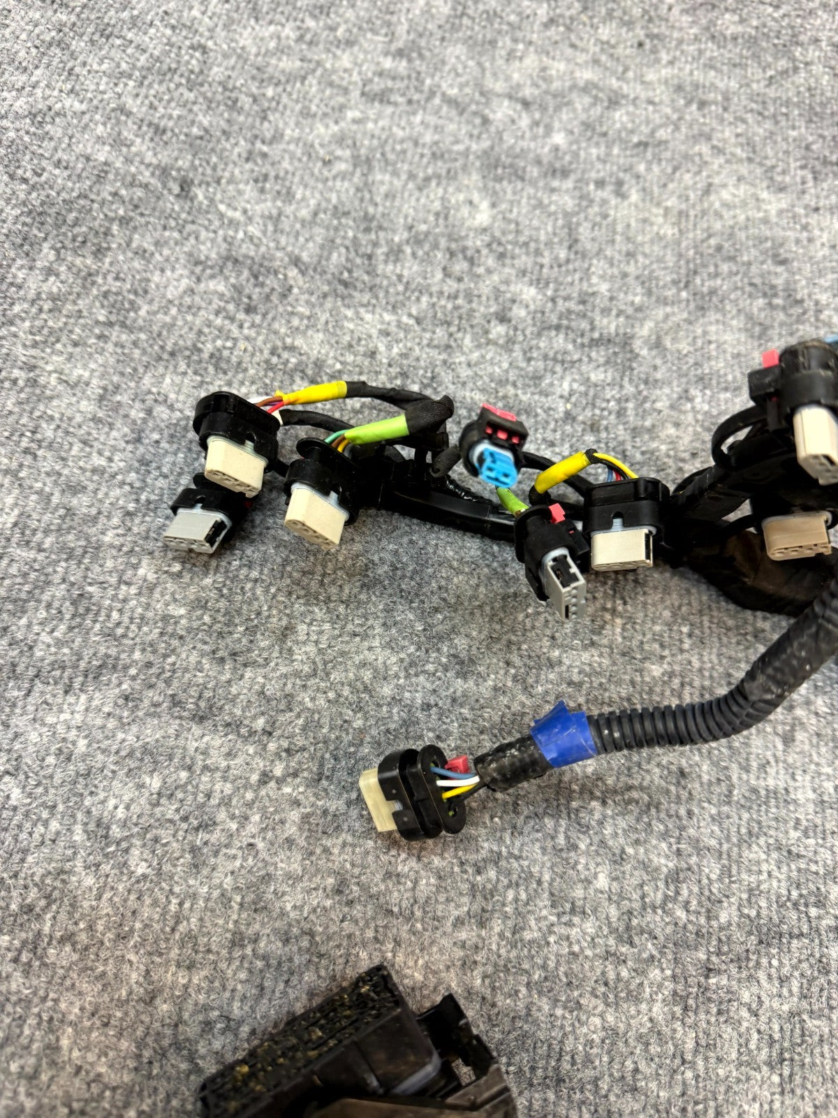 2020-2024 TESLA MODEL Y SUPERMANIFOLD WIRING HARNESS HEAT PUMP OEM, 2068767-00-C