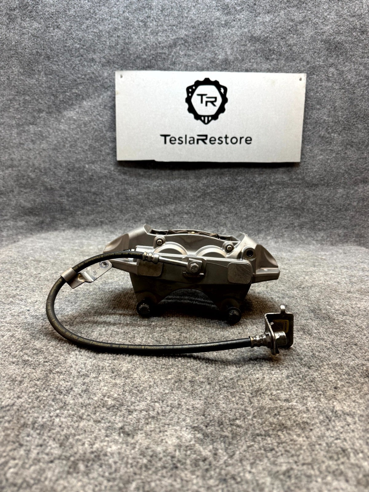 2017-2023 TESLA MODEL 3 FRONT RIGHT SIDE BRAKE CALLIPER W/HOSE OEM, 1044622-00-E