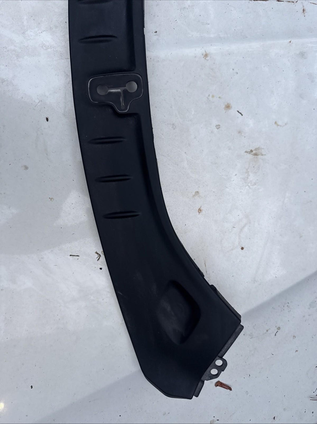 ♦️16-20 TESLA MODEL S FRONT UNDER HOOD APRON TRIM COVER PANEL OEM, 1060474-00-D
