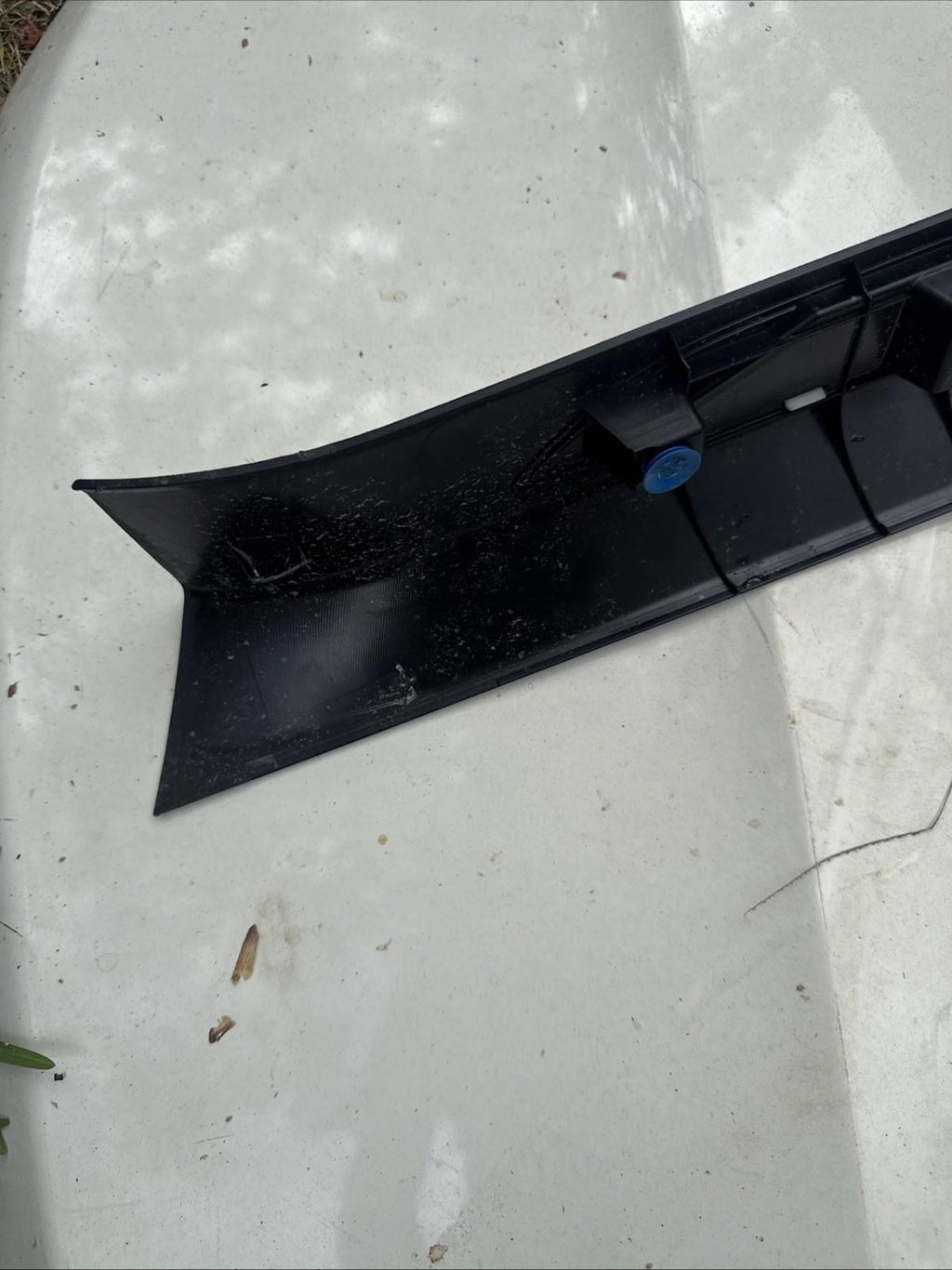 ♦️2012-2015 TESLA MODEL S FRONT RIGHT LOWER PILLAR BOTTOM COVER OEM, 103039400C