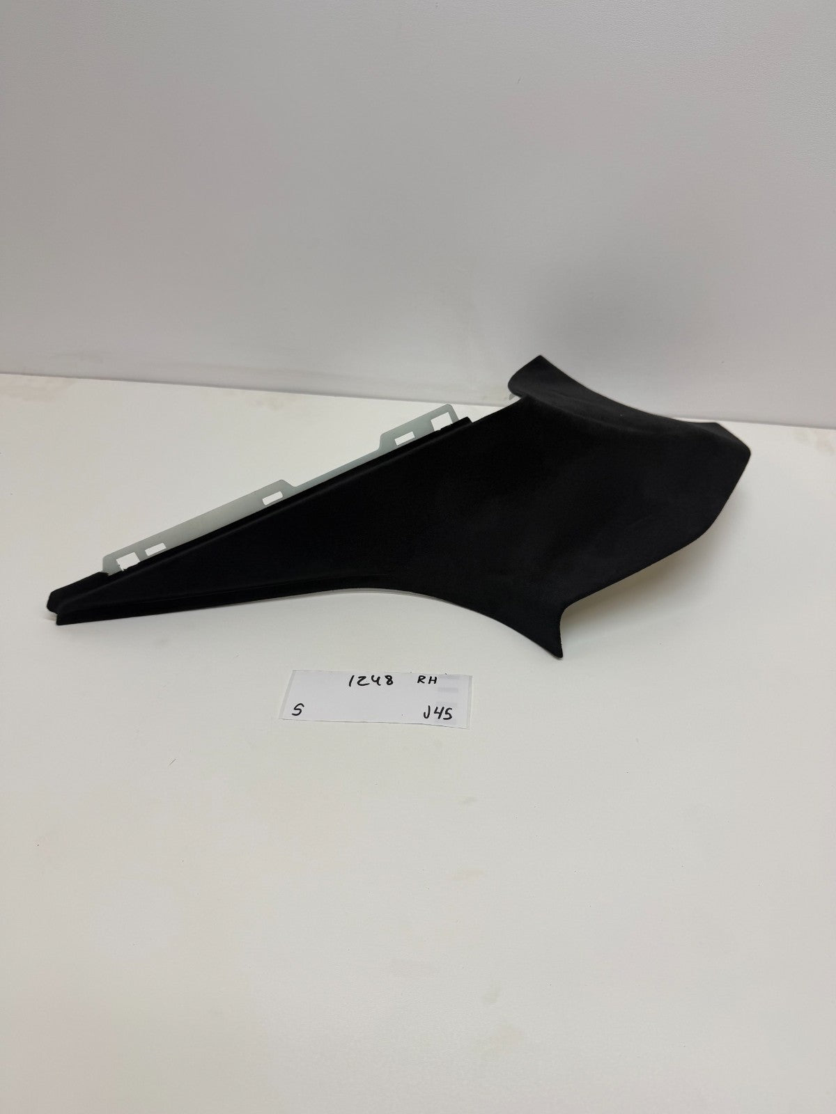 12-20 Tesla Model S Passenger Right Side C-Pillar Trim Cover Upper 1007458-06-C