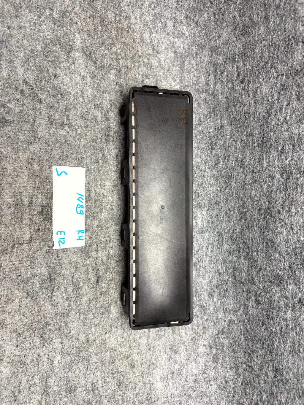 ♦️12-20 TESLA MODEL S FRONT RIGHT SIDE KNEE SAFETY MODULE ASSY OEM, 1005260-00-H